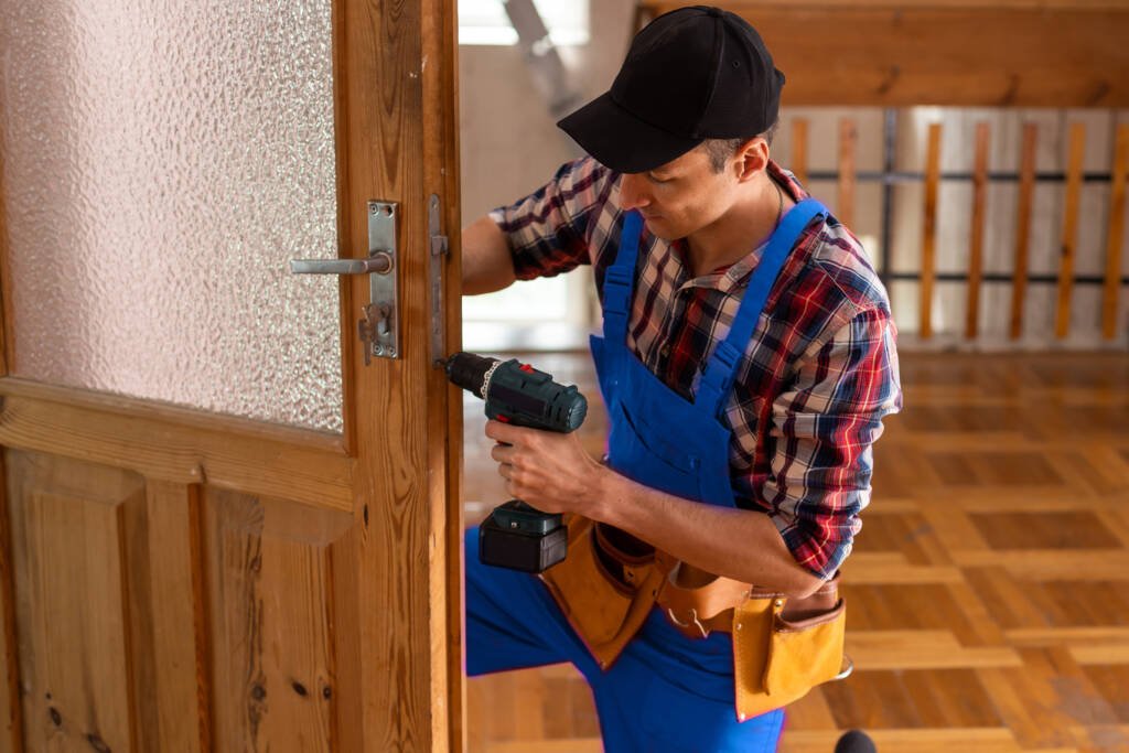 handyman repair the door lock in the room handyman repair the door lock in the room